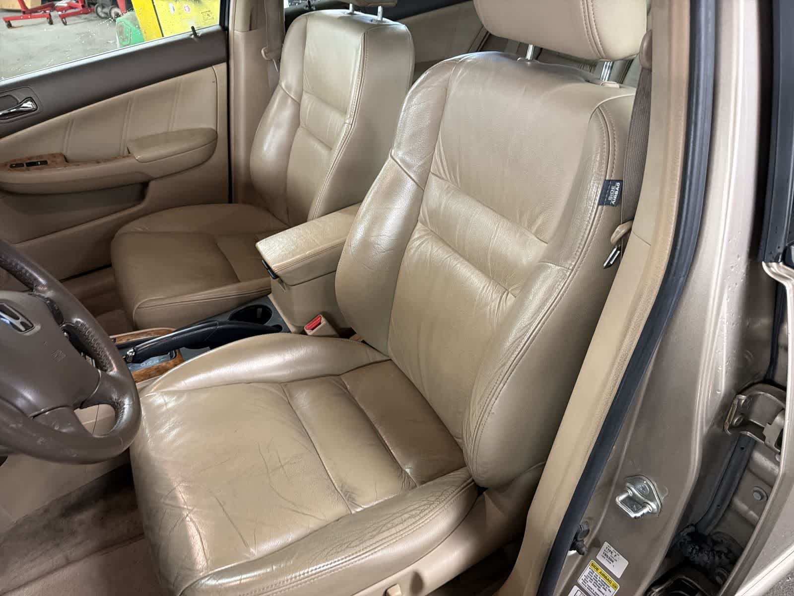 Thumbnail: 2003 Honda Accord - 17