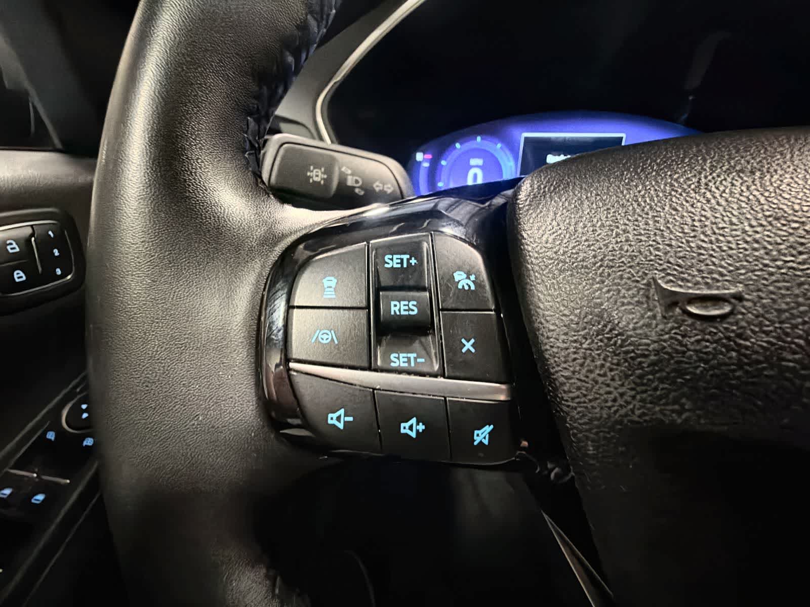 Thumbnail: 2022 Ford Escape - 24