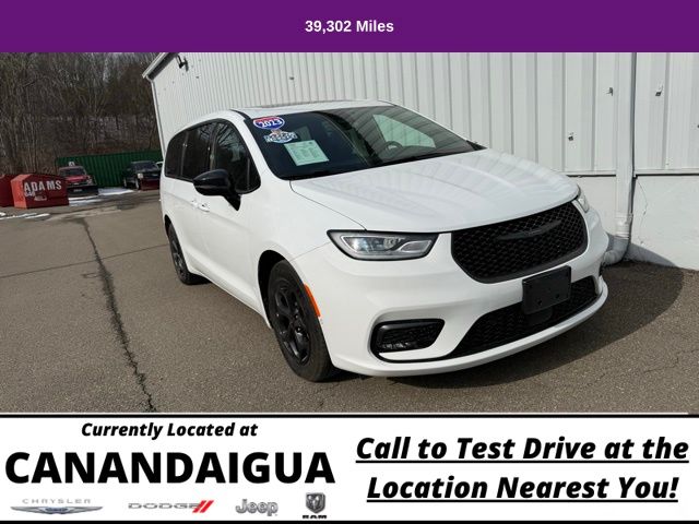 Used 2023 Chrysler Pacifica Hybrid Limited with VIN 2C4RC1S72PR569916 for sale in Canandaigua, NY