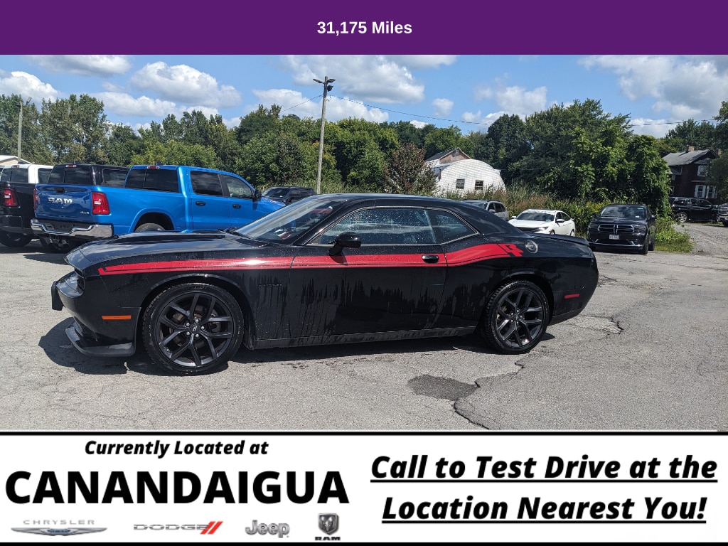 Used 2022 Dodge Challenger R/T with VIN 2C3CDZBT1NH196373 for sale in Canandaigua, NY