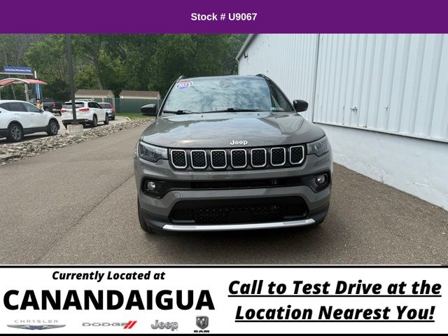 2023 Jeep Compass Limited photo 2