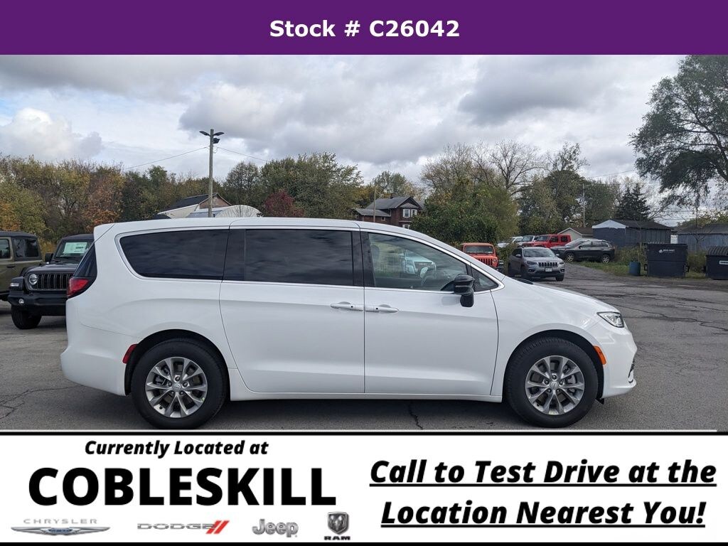 New 2026 Chrysler Pacifica Select Passenger Van