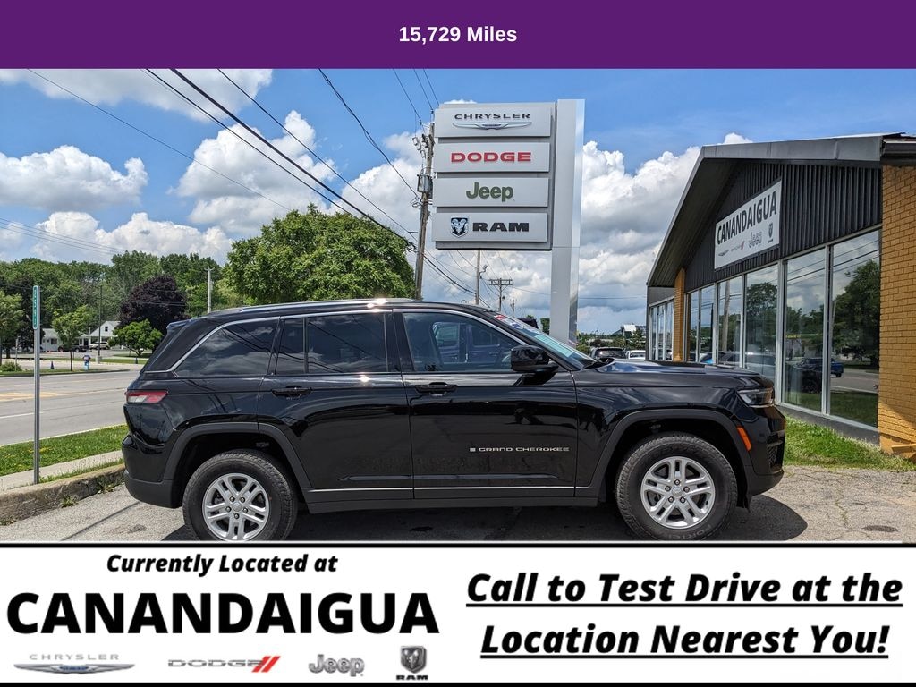 Used 2023 Jeep Grand Cherokee Laredo SUV