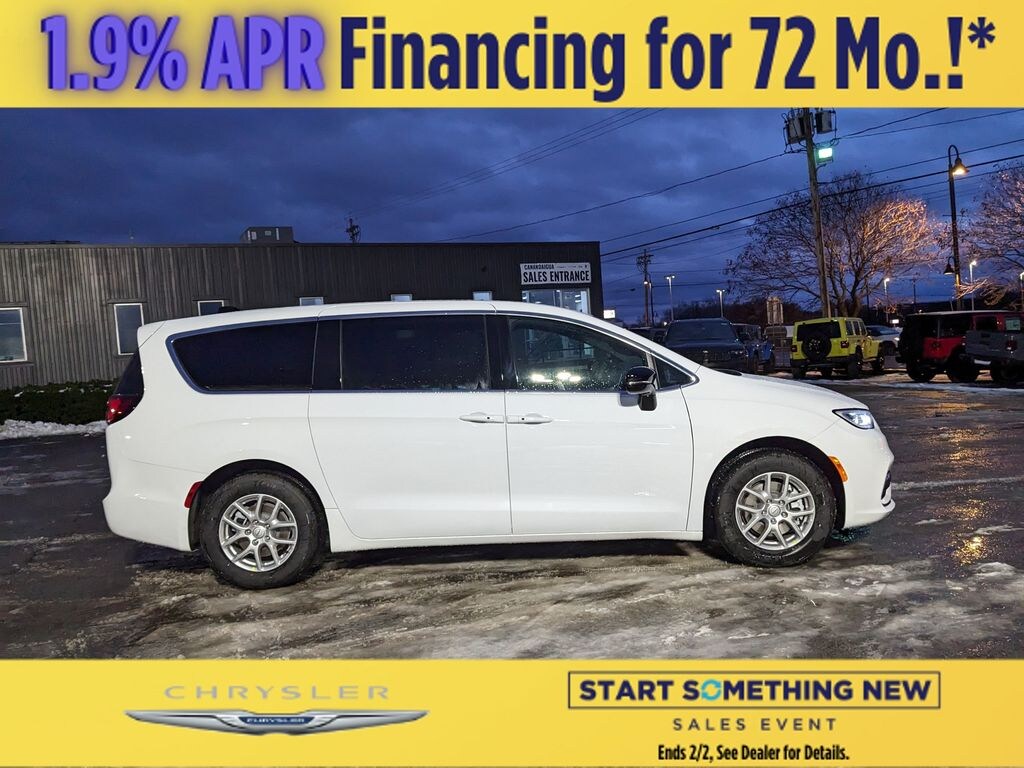 New 2026 Chrysler Pacifica Select Passenger Van