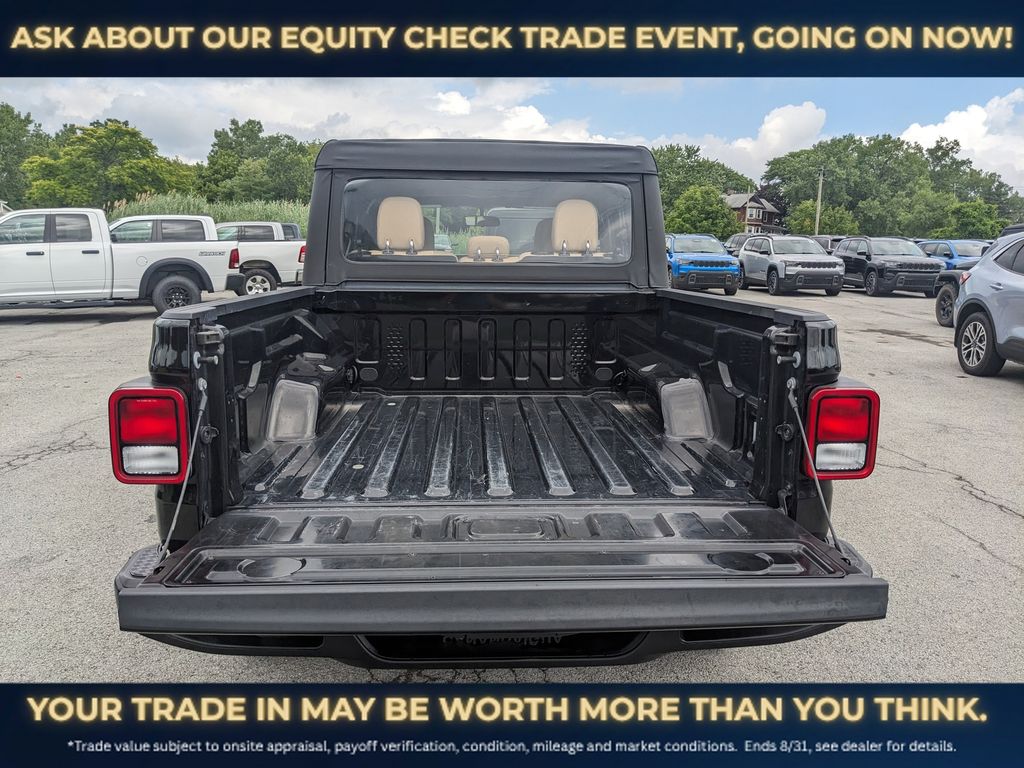 2022 Jeep Gladiator Sport - Photo 11