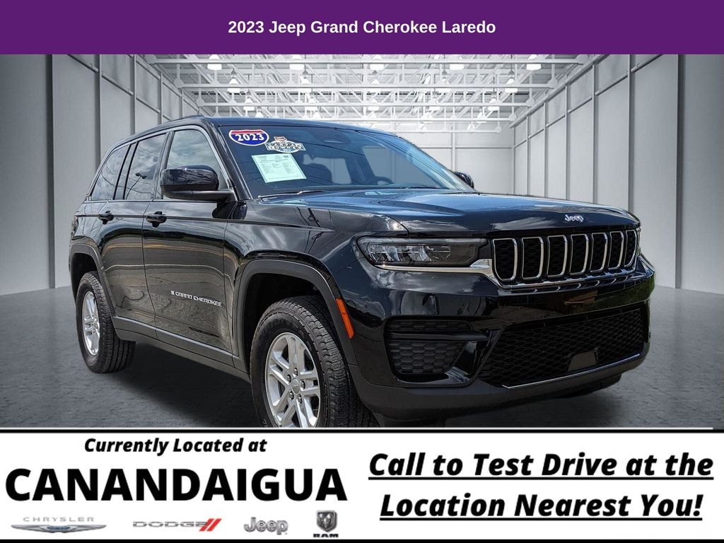 Used 2023 Jeep Grand Cherokee Laredo SUV