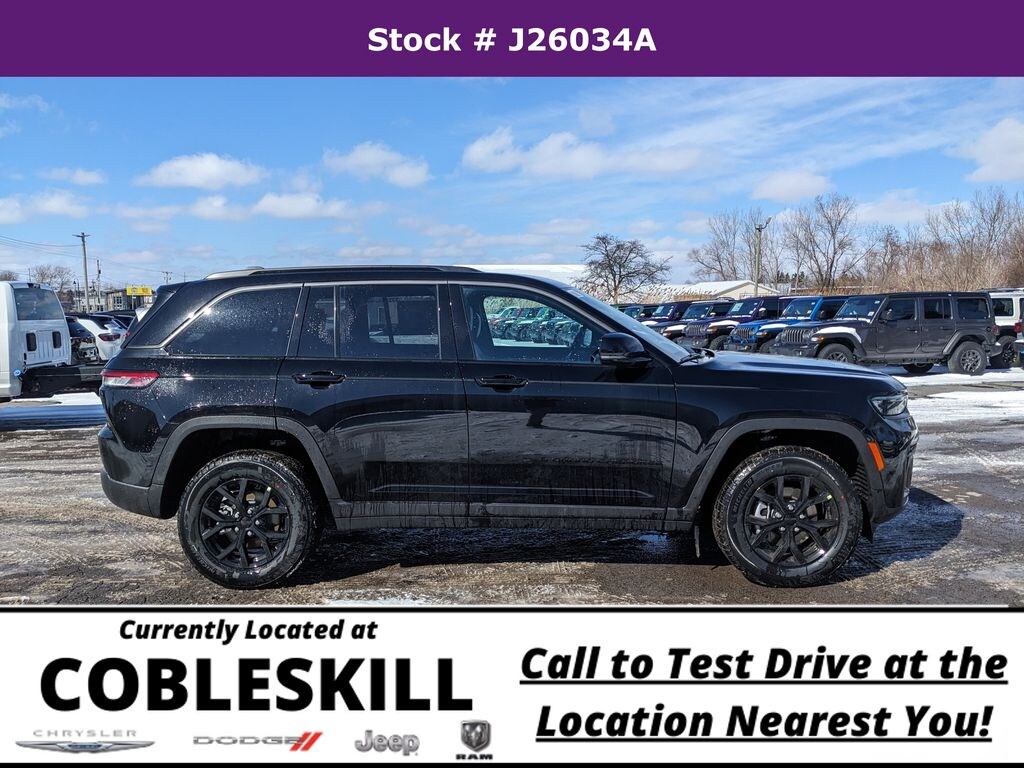 New 2026 Jeep Grand Cherokee Laredo Sport Utility