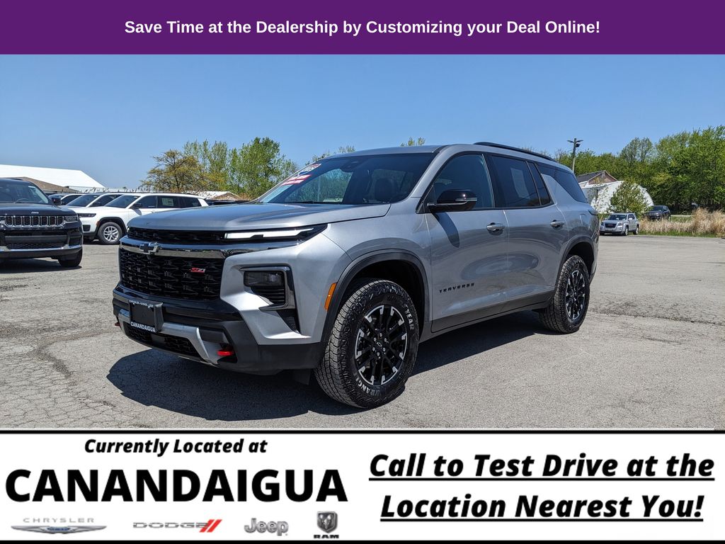 2025 Chevrolet Traverse Z71 photo 4