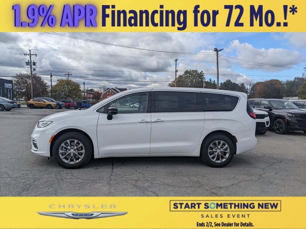 New 2026 Chrysler Pacifica Select Passenger Van