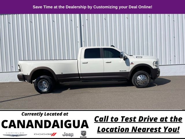 2024 Ram 3500 Longhorn photo 4