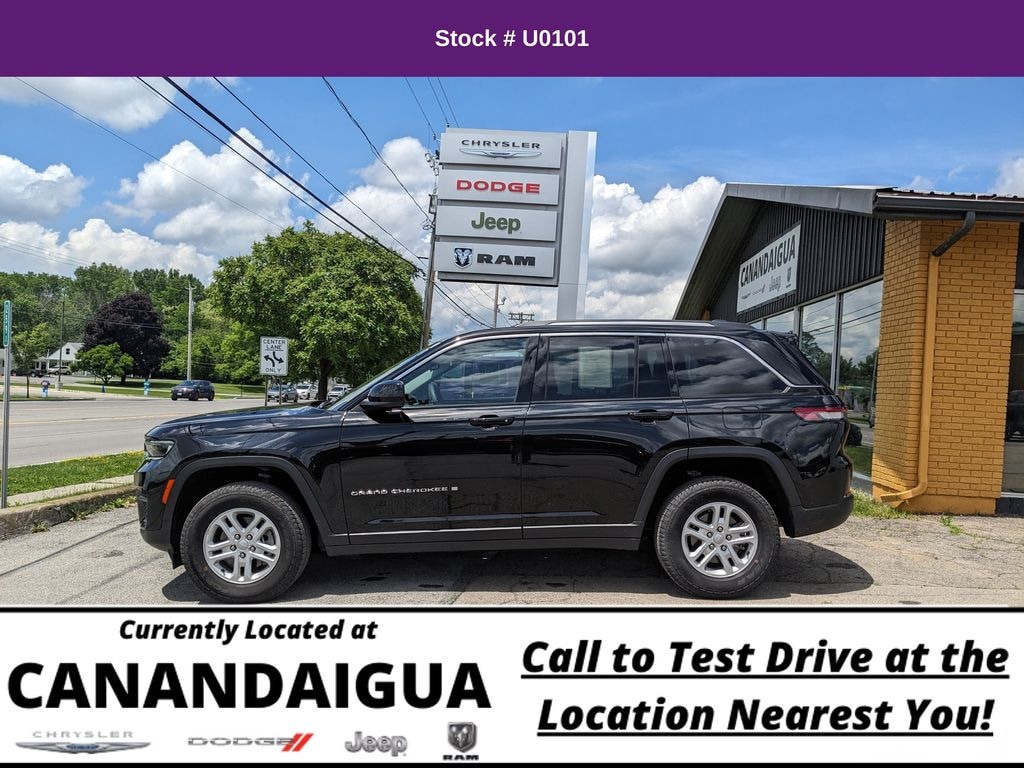 Used 2023 Jeep Grand Cherokee Laredo SUV