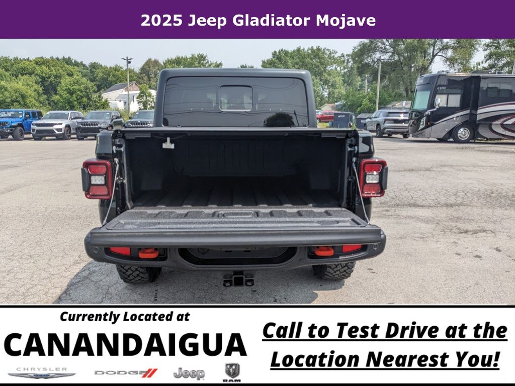 2025 Jeep Gladiator Mojave photo 4