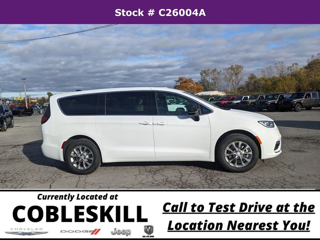 New 2026 Chrysler Pacifica Select Passenger Van
