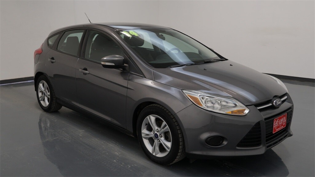 Used 2014 Ford Focus SE with VIN 1FADP3K26EL379417 for sale in Waterloo, IA