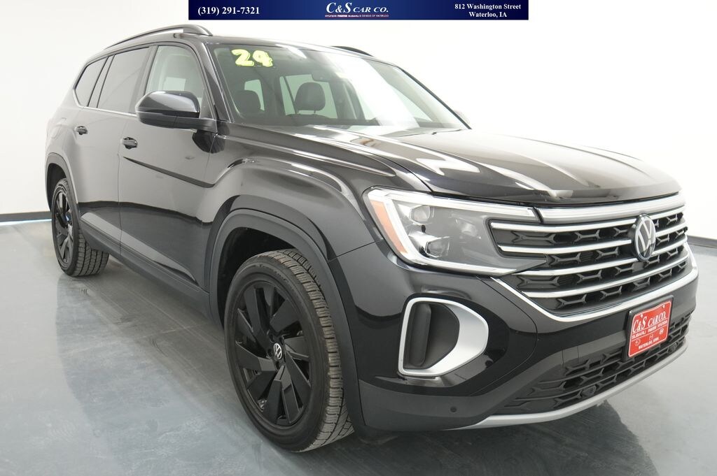Used 2024 Volkswagen Atlas 2.0T SE w/Technology SUV