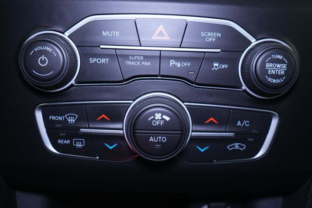 2022 Dodge Charger SXT - Photo 31