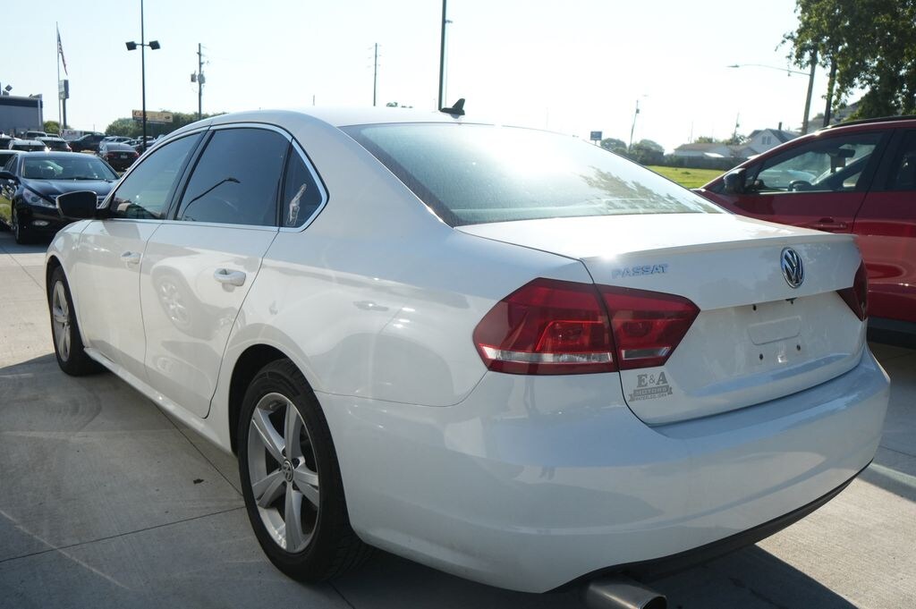 Used 2015 Volkswagen Passat 1.8T Limited Edition Sedan