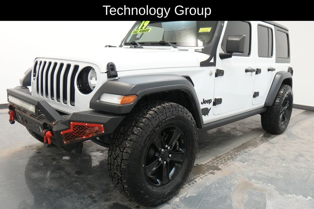Used 2019 Jeep Wrangler Unlimited Sport Altitude SUV