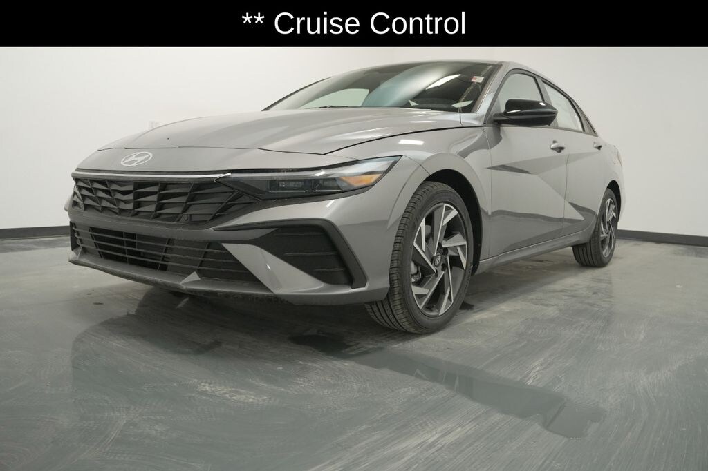 Used 2025 Hyundai Elantra SEL Sport Sedan