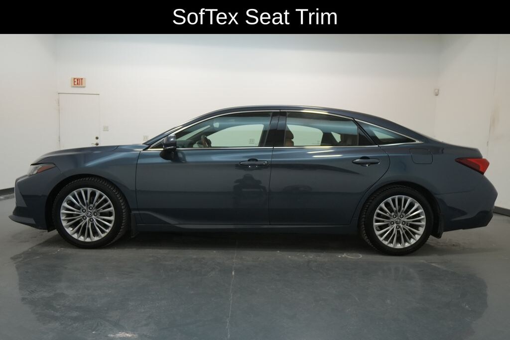 Used 2019 Toyota Avalon XLE Sedan