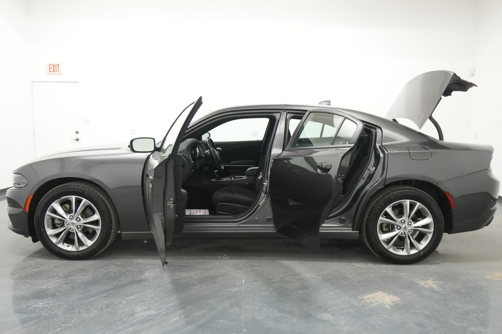 2022 Dodge Charger SXT - Photo 25