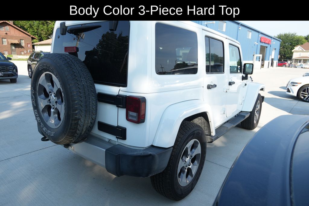 2017 Jeep Wrangler Unlimited Sahara - Photo 6