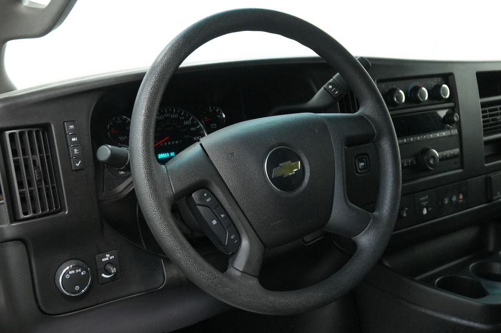 2024 Chevrolet Express Cargo Work Van - Photo 11