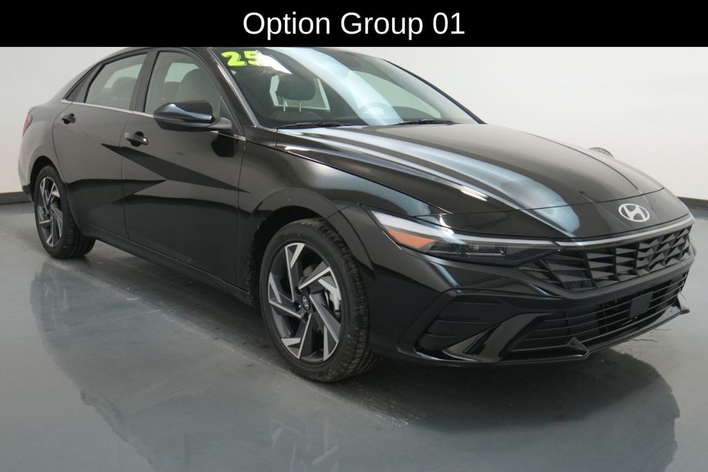 Used 2025 Hyundai Elantra Hybrid Limited Sedan