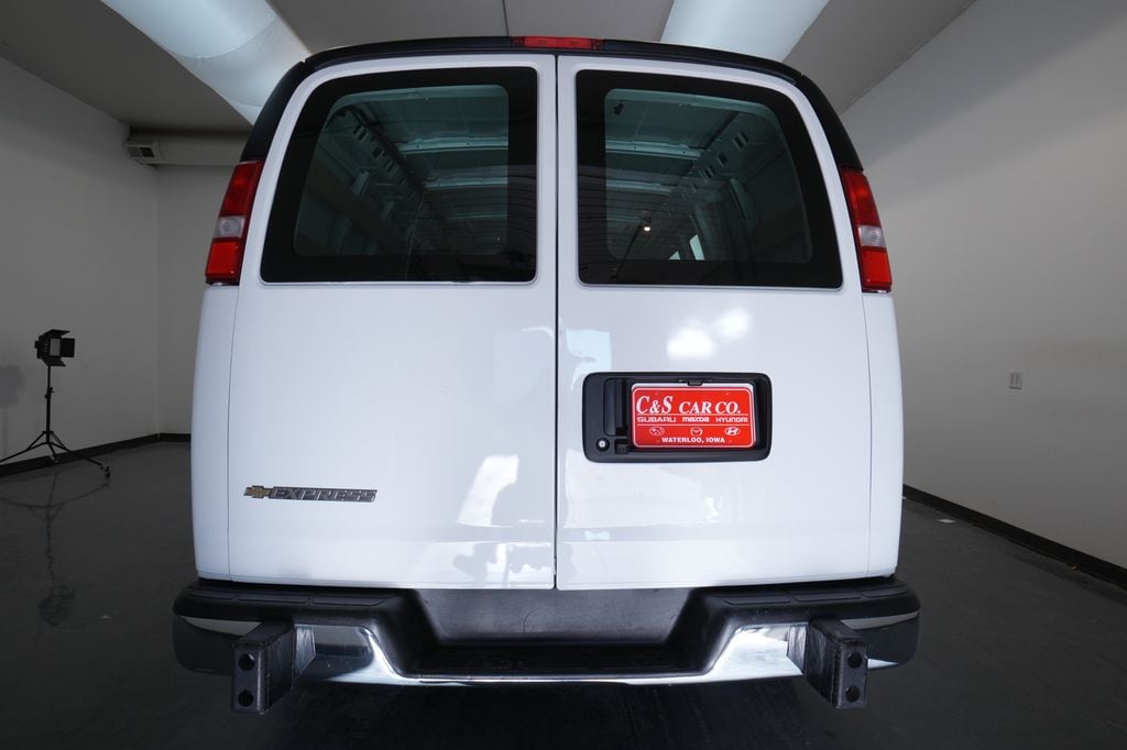 2024 Chevrolet Express Cargo Work Van - Photo 6