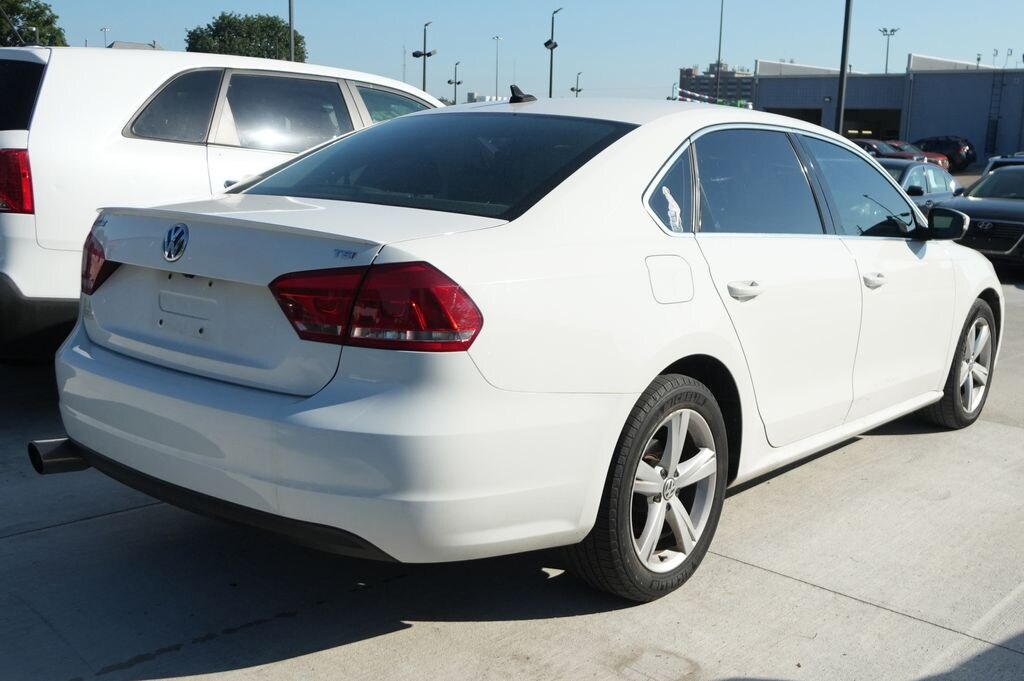 Used 2015 Volkswagen Passat 1.8T Limited Edition Sedan