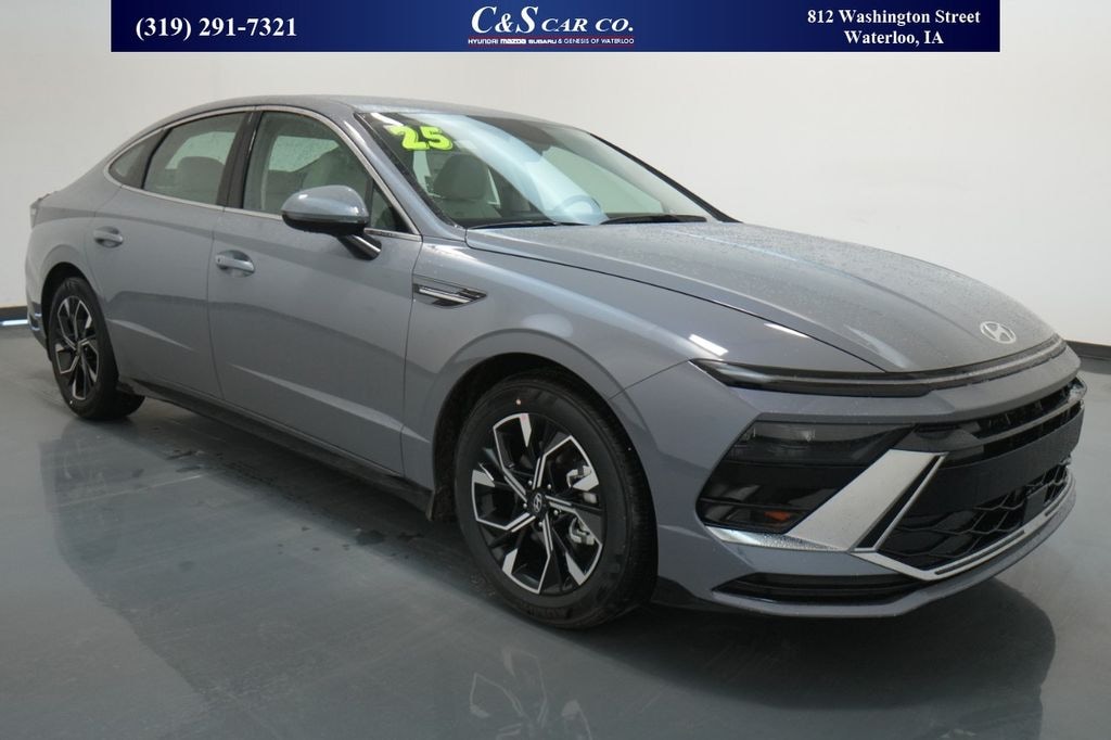 Used 2025 Hyundai Sonata SEL Sedan
