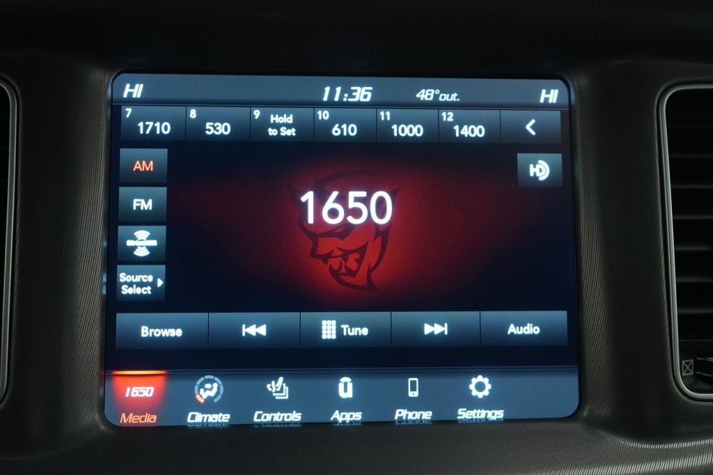 2022 Dodge Charger SXT - Photo 32