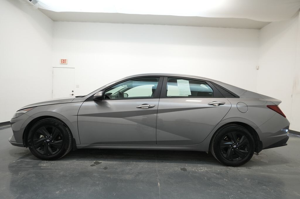 Used 2023 Hyundai Elantra SEL Sedan