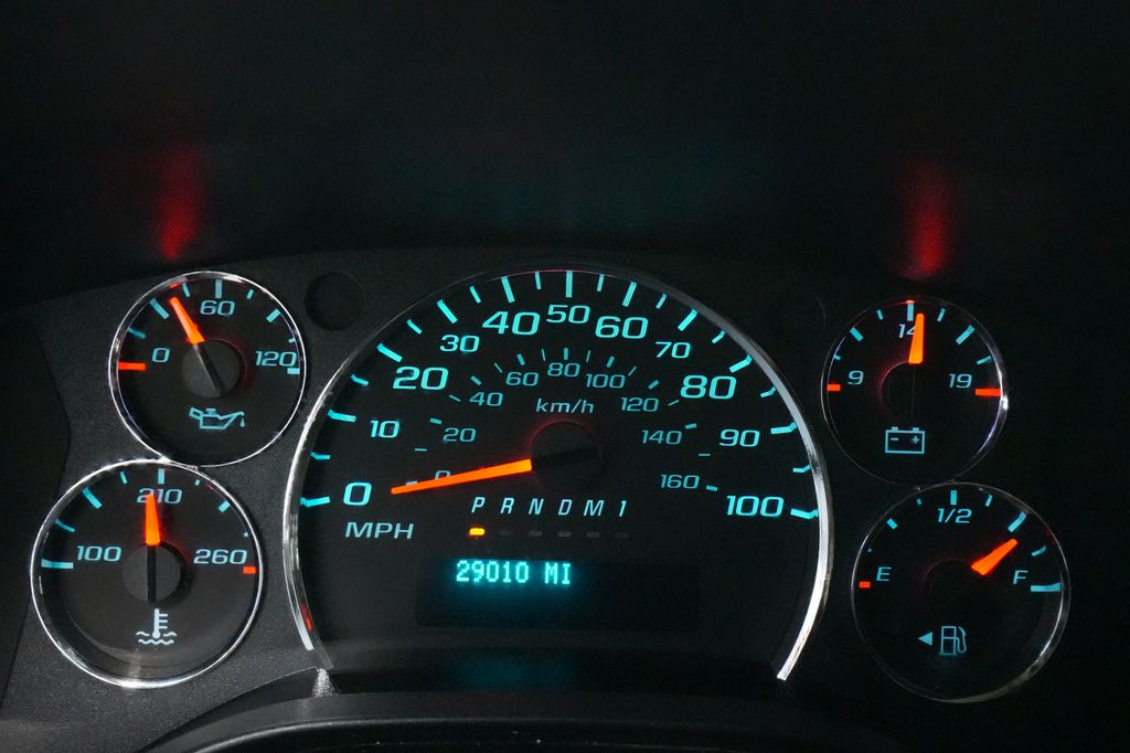 2024 Chevrolet Express Cargo Work Van - Photo 26