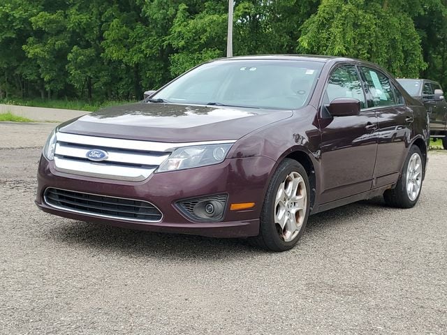 Used 2011 Ford Fusion SE with VIN 3FAHP0HA5BR256199 for sale in Charlotte, MI