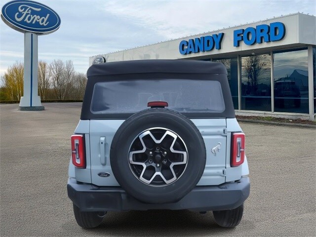 2021 Ford Bronco Outer Banks photo 4