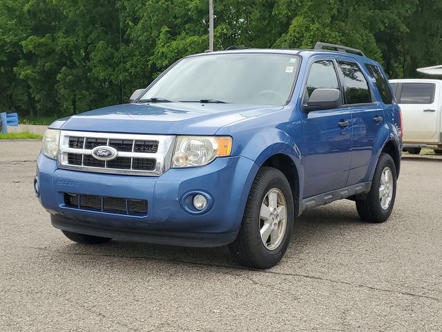Used 2010 Ford Escape XLT with VIN 1FMCU0D72AKD32127 for sale in Charlotte, MI