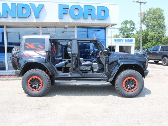 Used 2024 Ford Bronco 4-Door Raptor with VIN 1FMEE0RRXRLA00281 for sale in Charlotte, MI