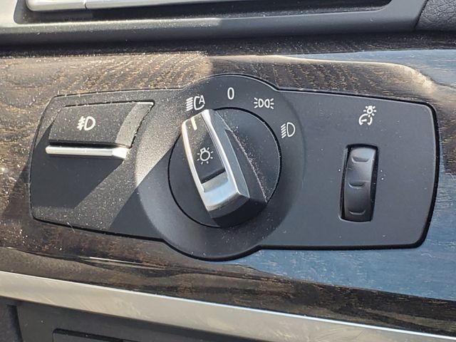 2013 BMW 7 Series 740i - Photo 16