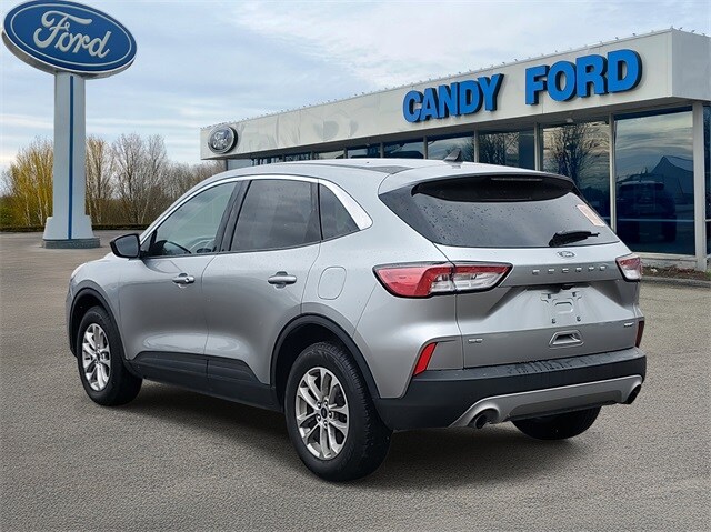 2022 Ford Escape SE photo 3