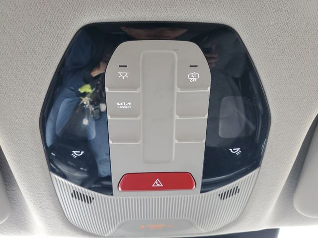 2025 Kia K4 LXS - Photo 25