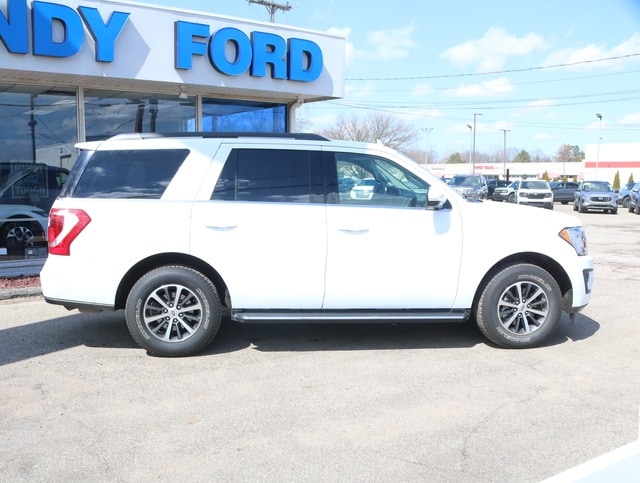 Used 2021 Ford Expedition XLT with VIN 1FMJU1JT6MEA14366 for sale in Charlotte, MI