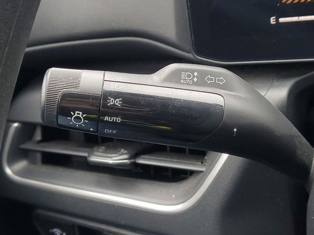 2025 Kia K4 LXS - Photo 16