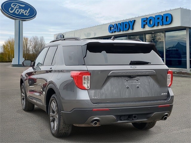 2023 Ford Explorer XLT photo 2