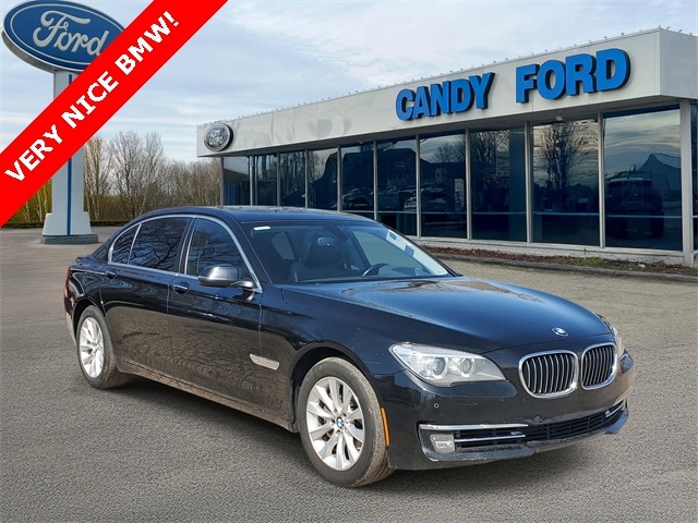 2013 BMW 7 Series 740i's photo