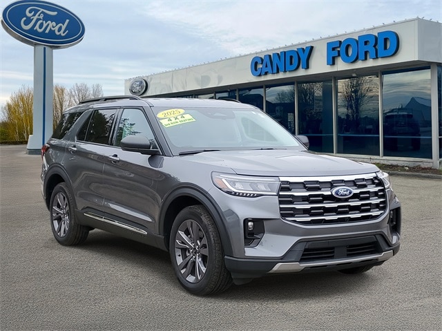 2025 Ford Explorer Active's photo