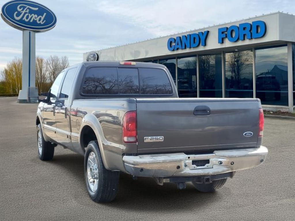 Used 2006 Ford F-250SD Lariat Truck