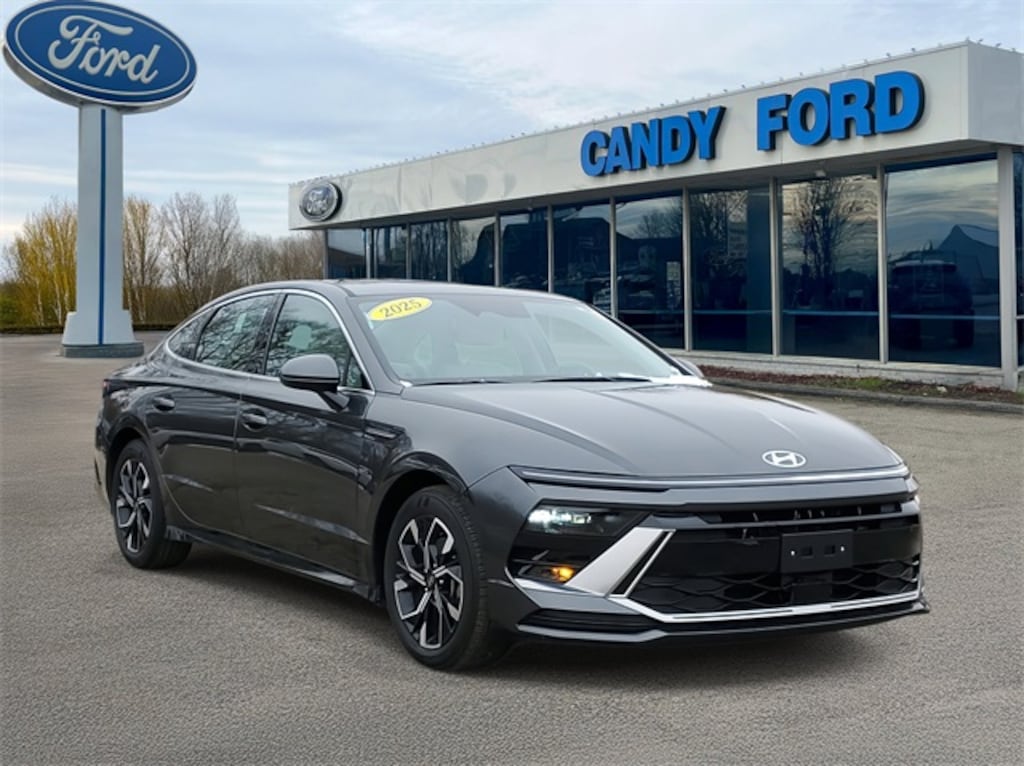 Used 2025 Hyundai Sonata SEL Sedan
