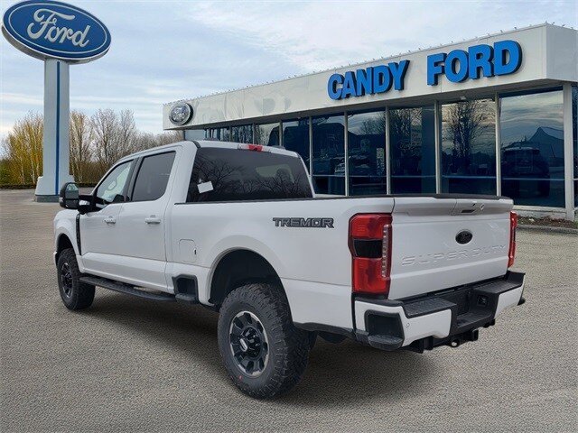 2025 Ford F-250 photo 3