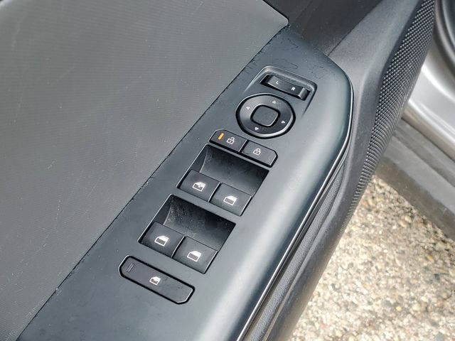 2025 Kia K4 LXS - Photo 9